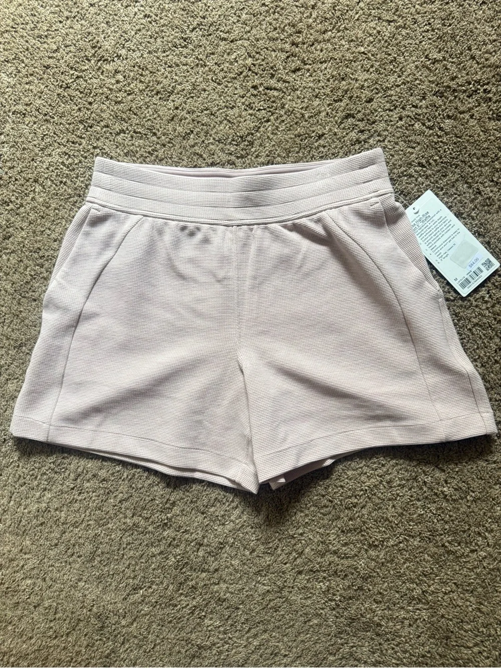 lululemon Scuba High-Rise Short 5